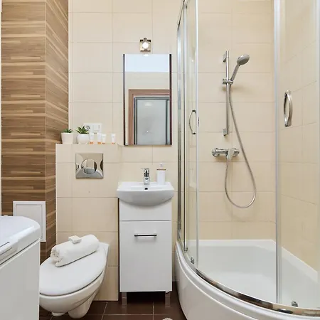 Wyszynskiego With Air Conditioning & Free Parking By Renters