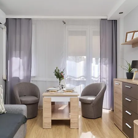Wyszynskiego With Air Conditioning & Free Parking By Renters *